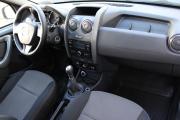 Серебряный Renault Duster 1.6 MT (114 л.с.) 4WD 2016 фото 10