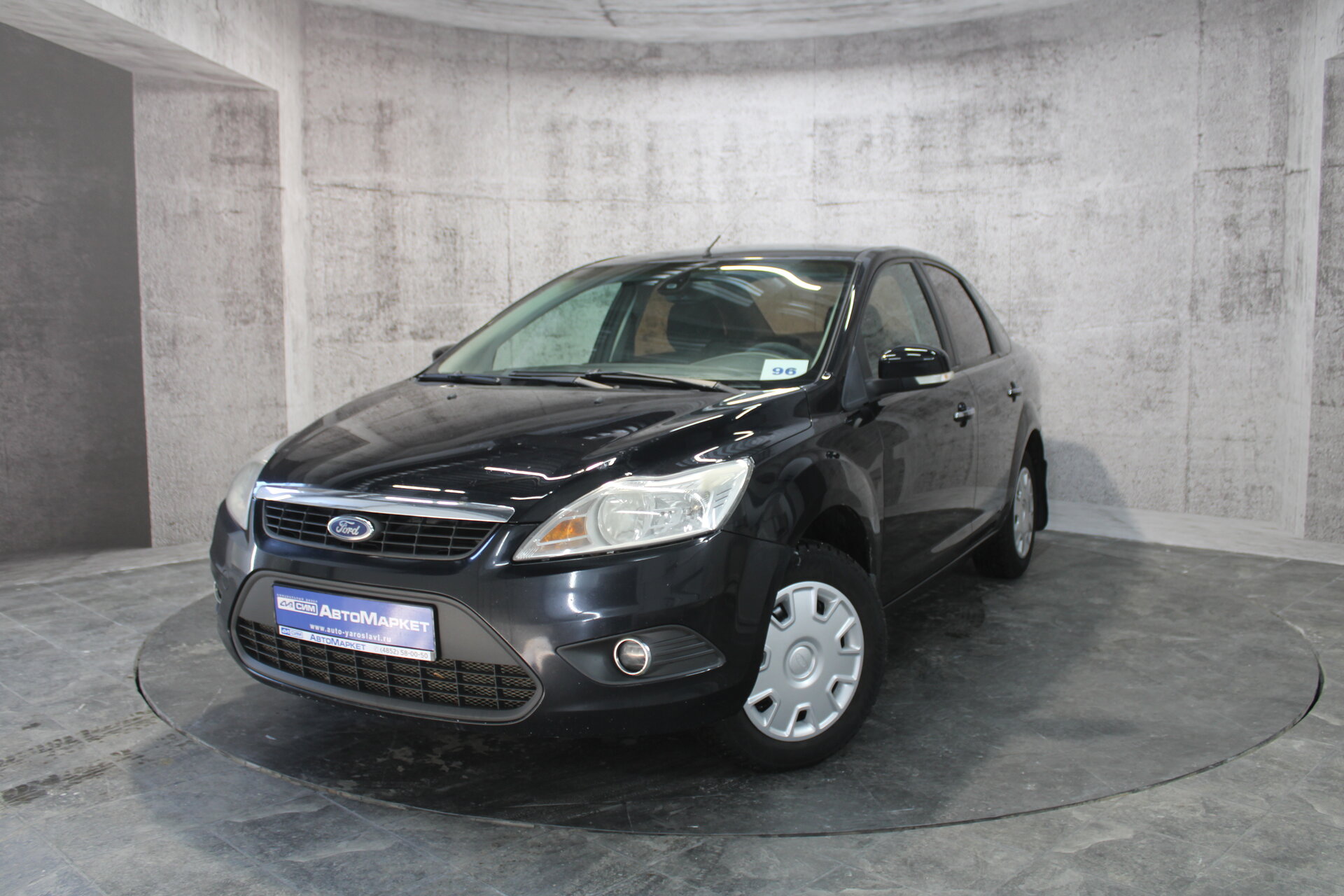 Черный Ford Focus 1.6 MT (100 л.с.) 2008