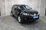 Черный Mitsubishi Outlander 2.4 CVT (170 л.с.) 4WD 2008 фото 2