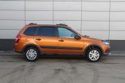 Оранжевый Lada (ВАЗ) Granta Cross 1.6 MT (87 л.с.) 2021 фото 3