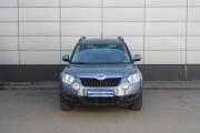Серый Skoda Yeti 1.2 MT (105 л.с.) 2012 фото 1
