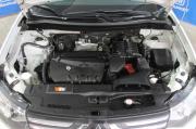 белый Mitsubishi Outlander 2.4 CVT (167 л.с.) 4WD 2013 фото 9