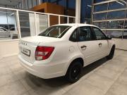 белый Lada (ВАЗ) Granta 1.6 MT (90 л.с.) 2026 фото 14