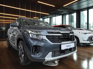 серый Kia Seltos, I Рестайлинг 1.5 CVT (115 л.с.) 2026