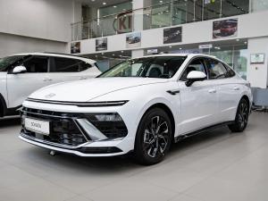 белый Hyundai Sonata 2.0 AT (160 л.с.) 2026