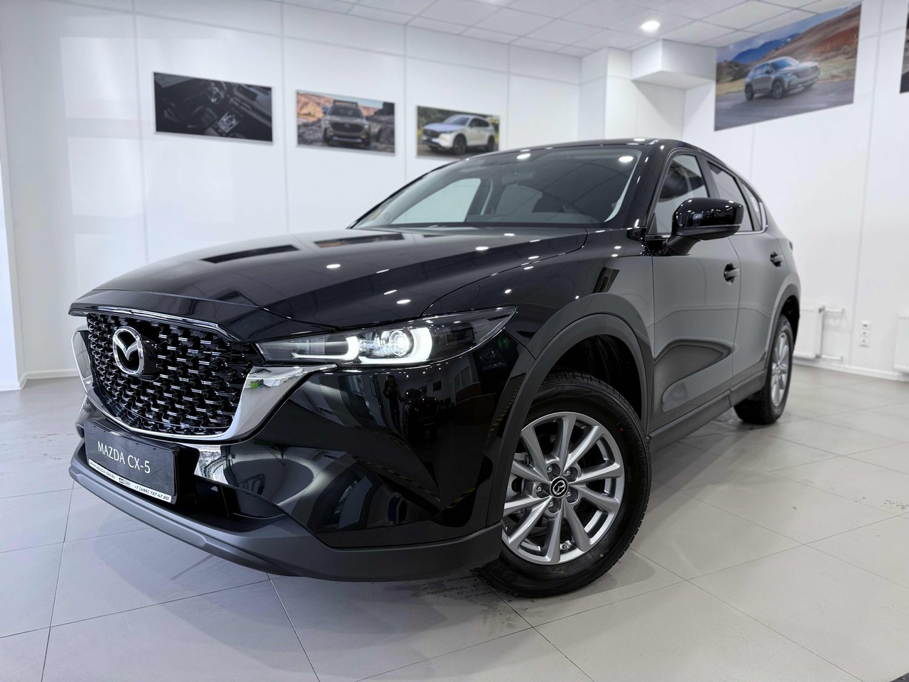 черный Mazda CX-5 2.0 AT (155 л.с.) 2025