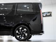 черный Hyundai Staria 1.6hyb AT (245 л.с.) 2026 фото 12