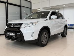 белый Suzuki Vitara 1.4 AT (140 л.с.) 4WD 2025